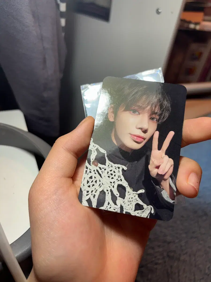 thumbnail-0